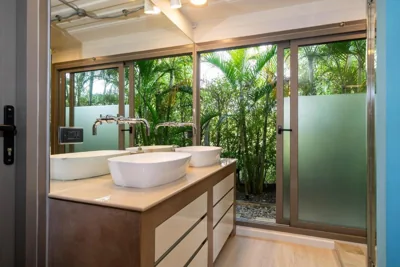Contemporary Eden - Villa Jeladore, 5BR, Garden & Pool, near Laguna – Foto’s 3