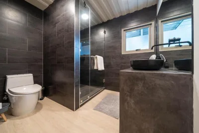 Contemporary Eden - Villa Jeladore, 5BR, Garden & Pool, near Laguna – Foto’s 12
